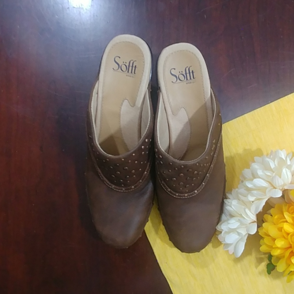 Sofft Leather Stuuded Mule Clog Slip On Heel Shoe - image 8